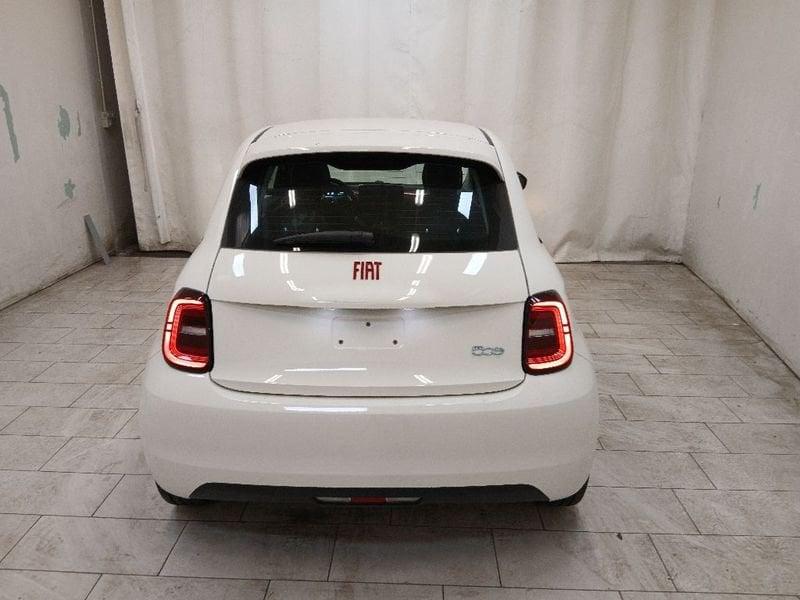 FIAT 500 500e 42 kWh