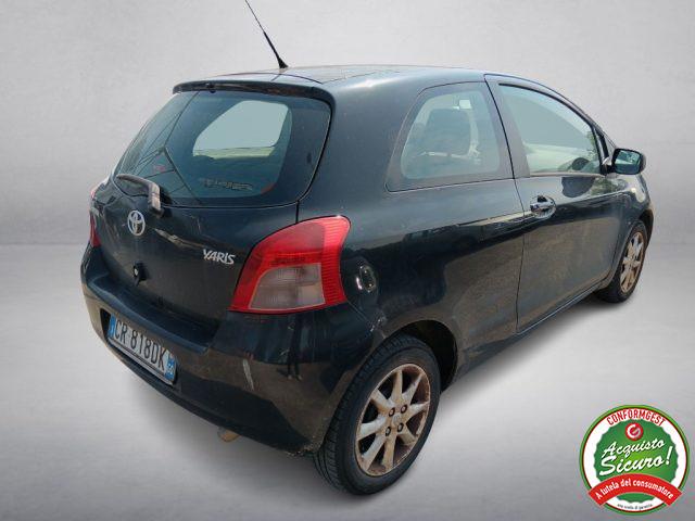 TOYOTA Yaris 1.3 3 porte