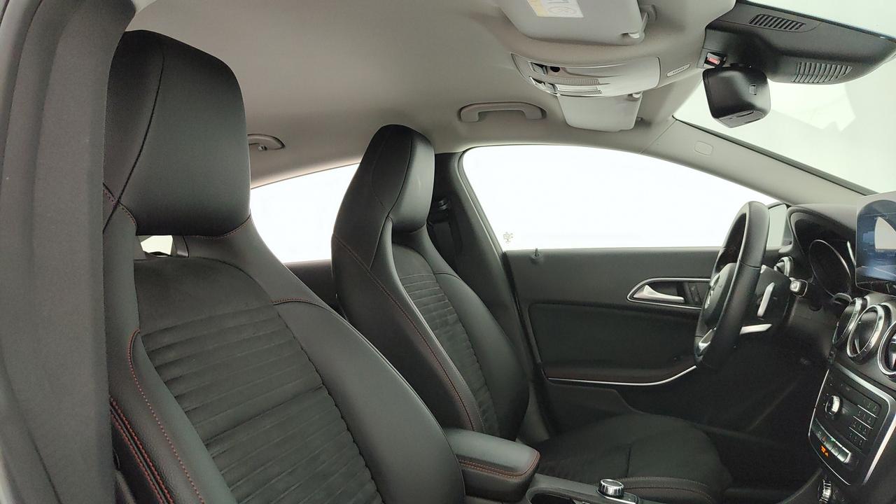 Mercedes-Benz CLA Shooting Brake 200 d Premium 4matic auto FL