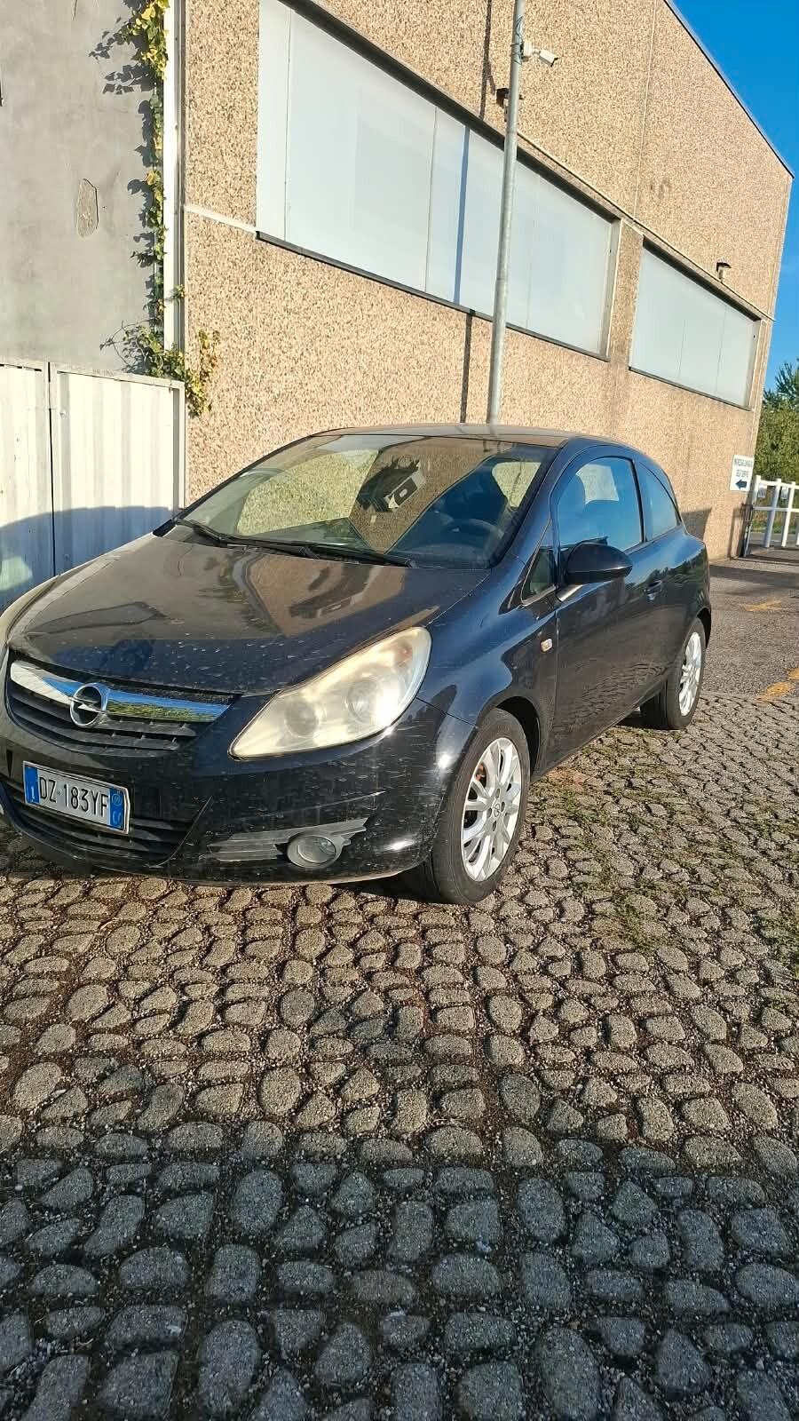 Opel Corsa 1.2 3 porte Enjoy