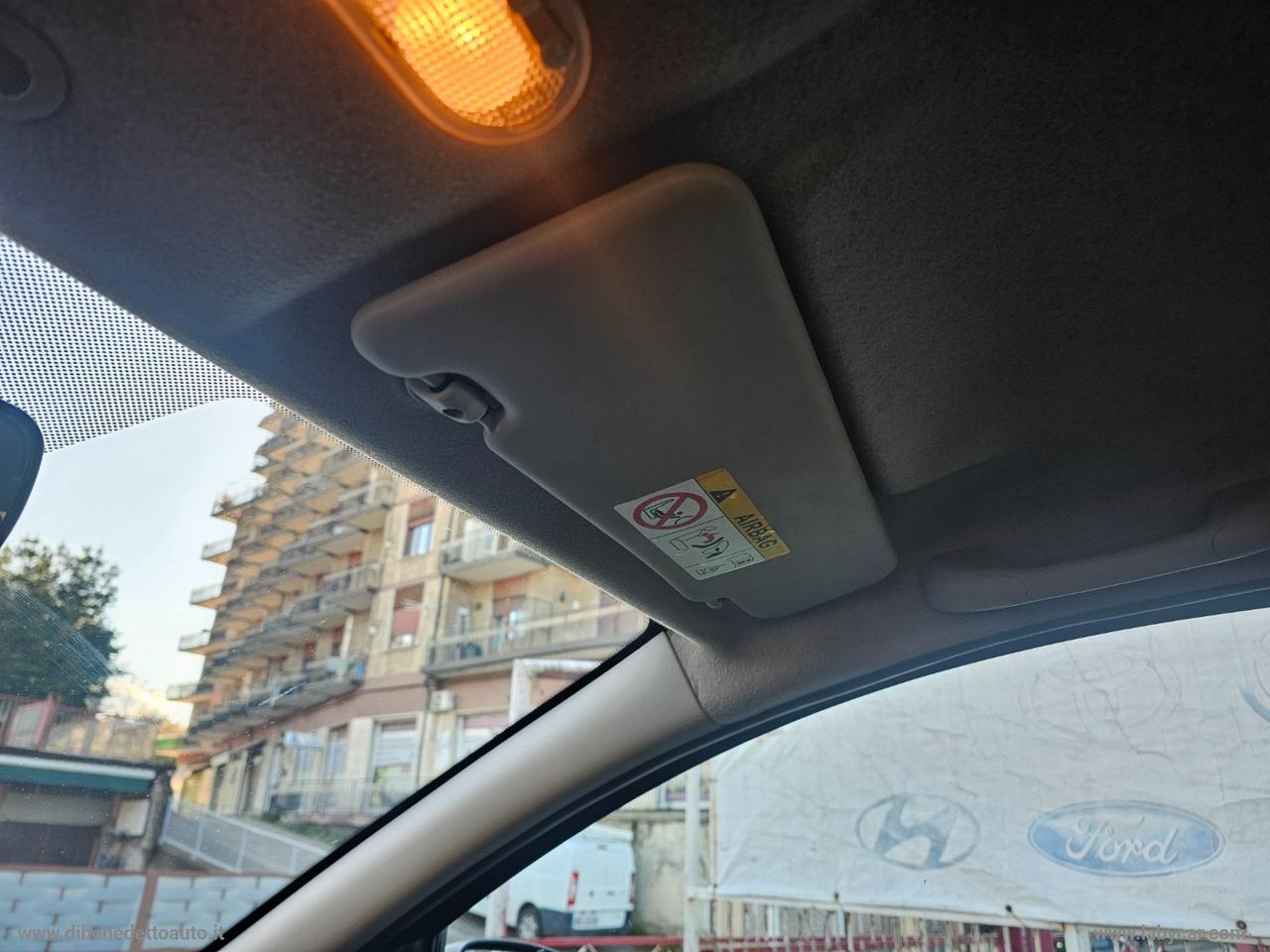 DACIA Sandero 1.2 GPL 75 CV Lauréate