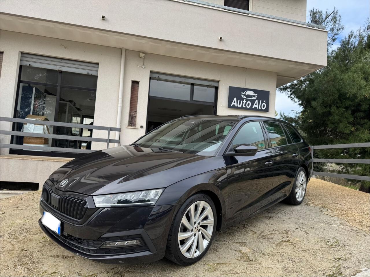 Skoda Octavia 2.0 TDI - CERCHI 18 - FULL LED- 2021