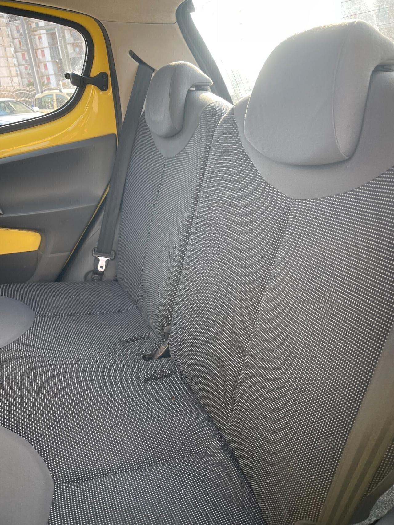 Peugeot 107 1.4 HDi 5p