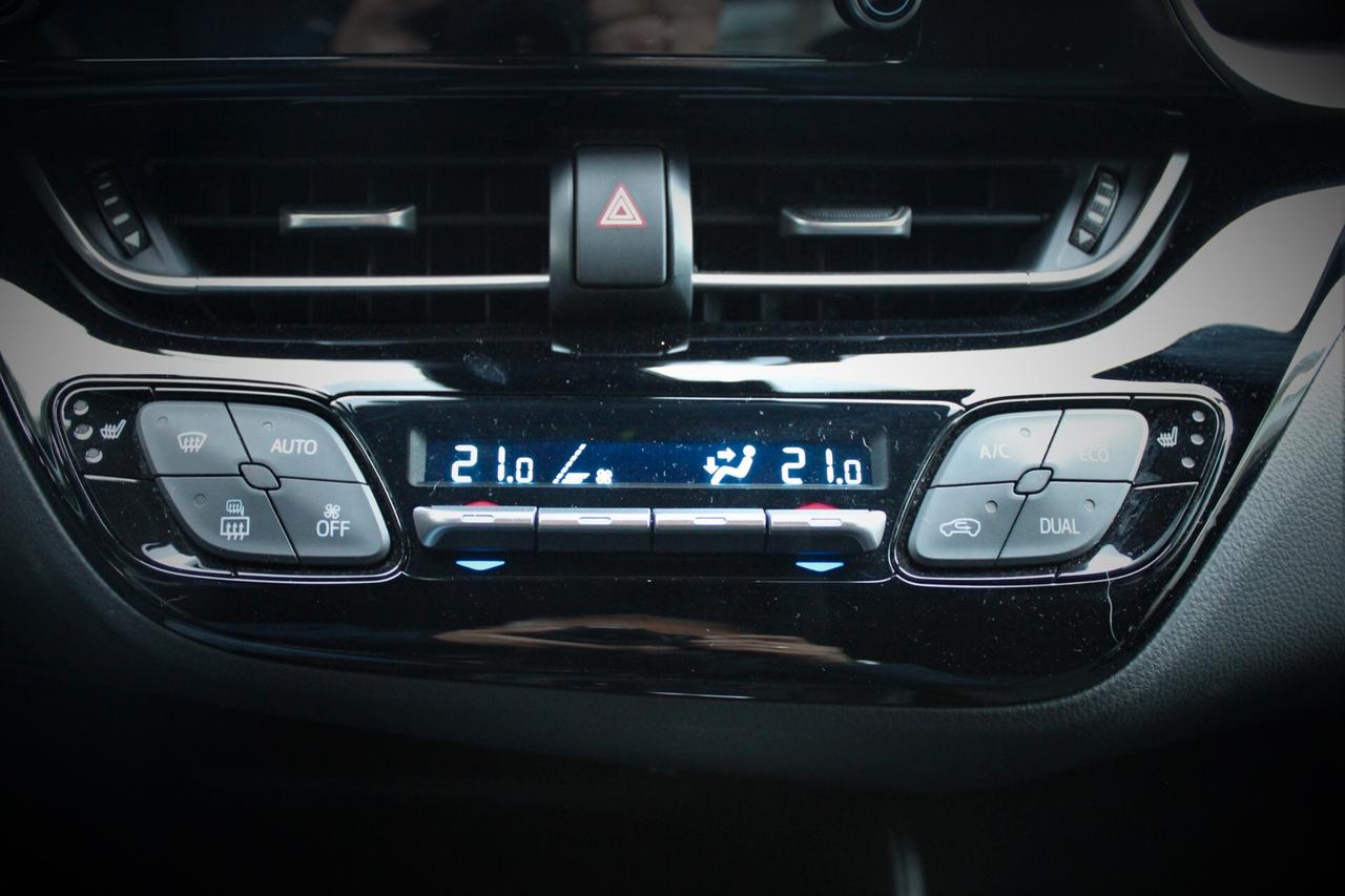 Toyota C-HR Hybrid soli 21800 KM