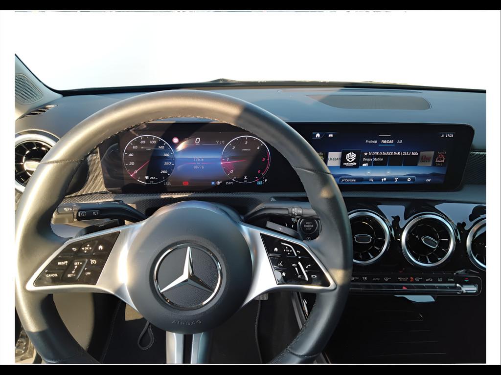 Mercedes-Benz Classe A - W177 2023 - A 180 d Progressive Advanced auto