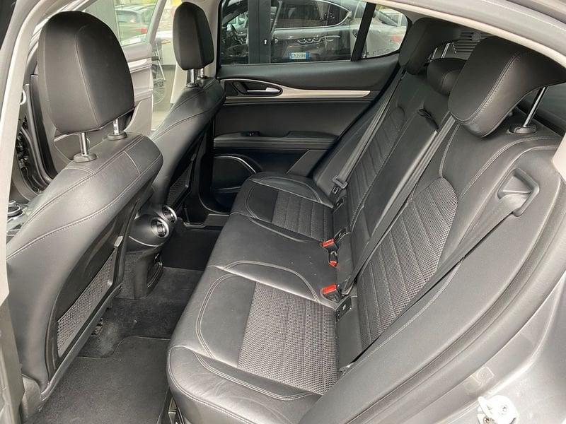 Alfa Romeo Stelvio 2.2 Turbodiesel 210 CV AT8 Q4 Executive