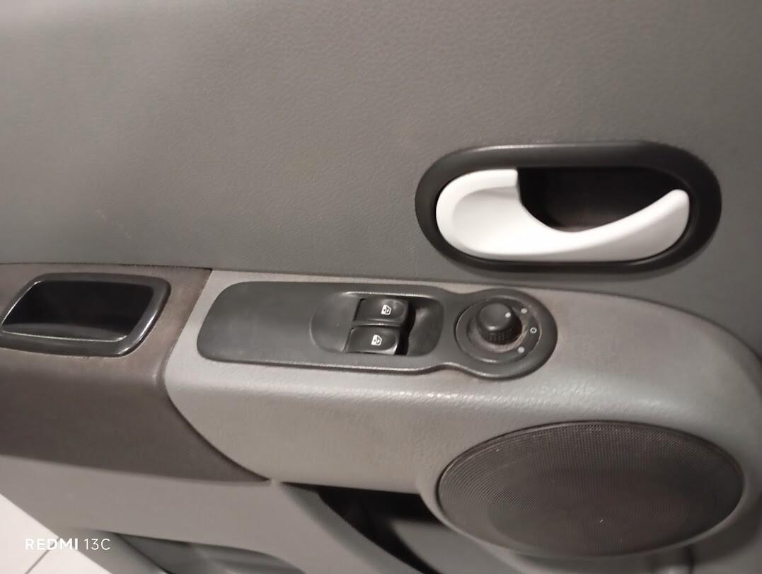 RENAULT MODUS DEL 2011 1200 BENZINA NEOPATENTATI