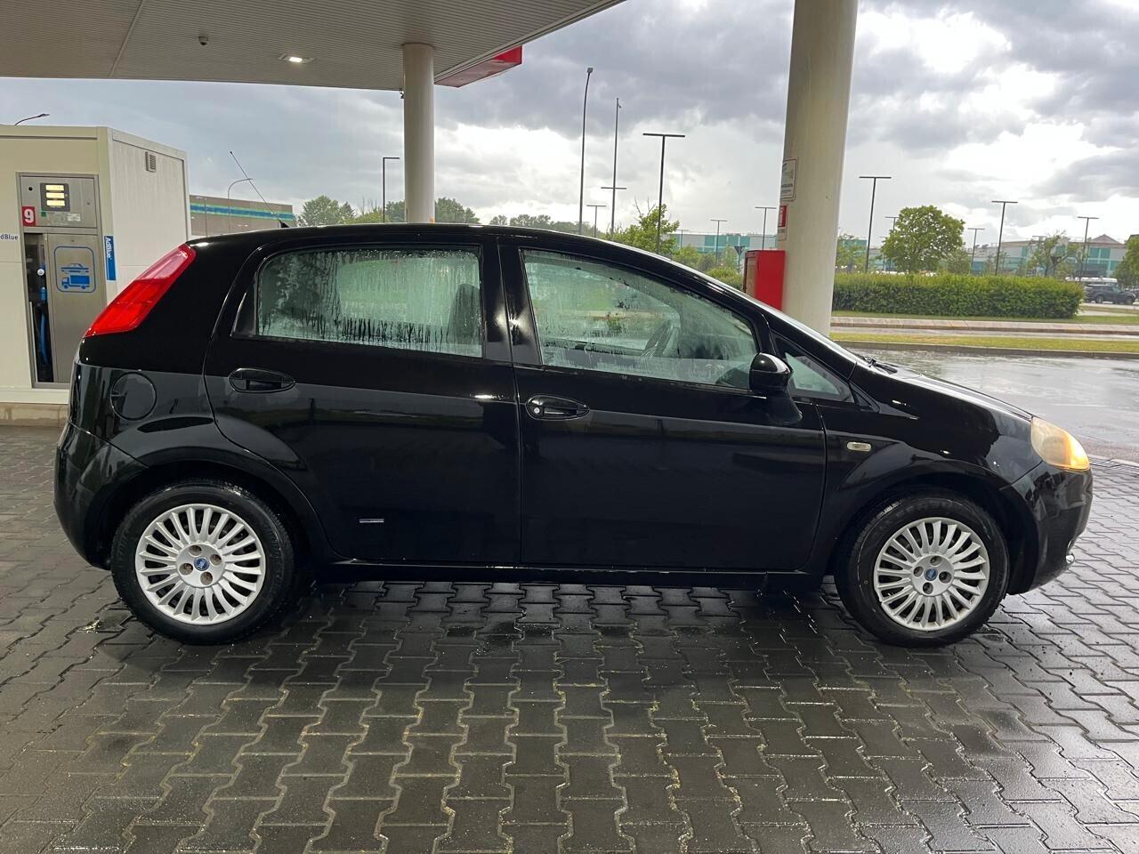 Fiat Grande Punto 1.2 5 porte Dynamic neopatentai