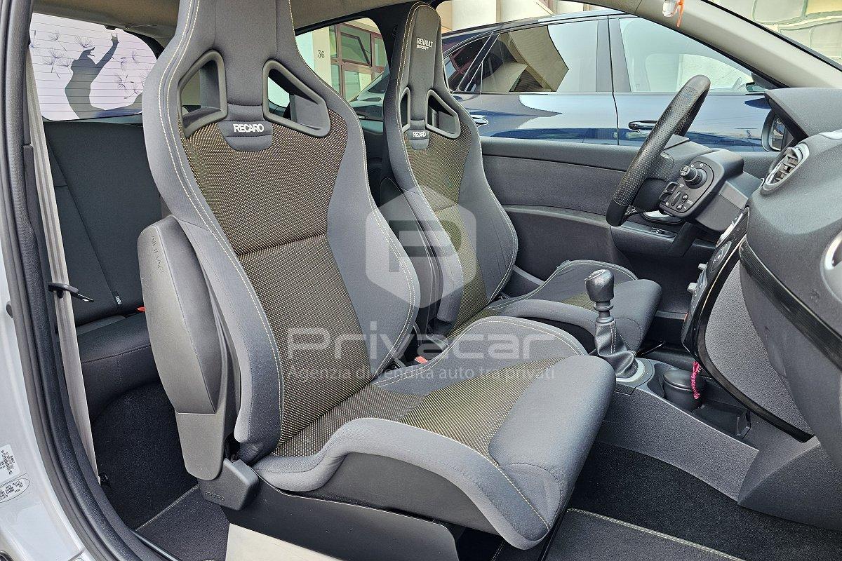 RENAULT Clio 2.0 16V 203CV 3 porte RS