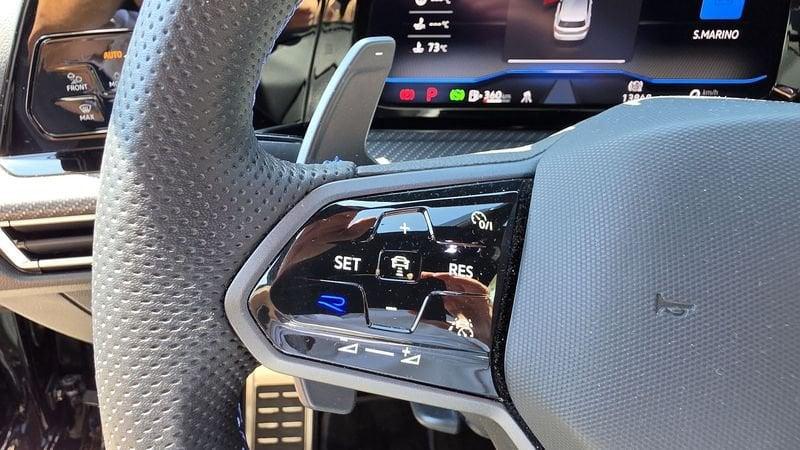 Volkswagen Golf 2.0 TSI R DSG 4MOTION PERFORMANCE CAMERA