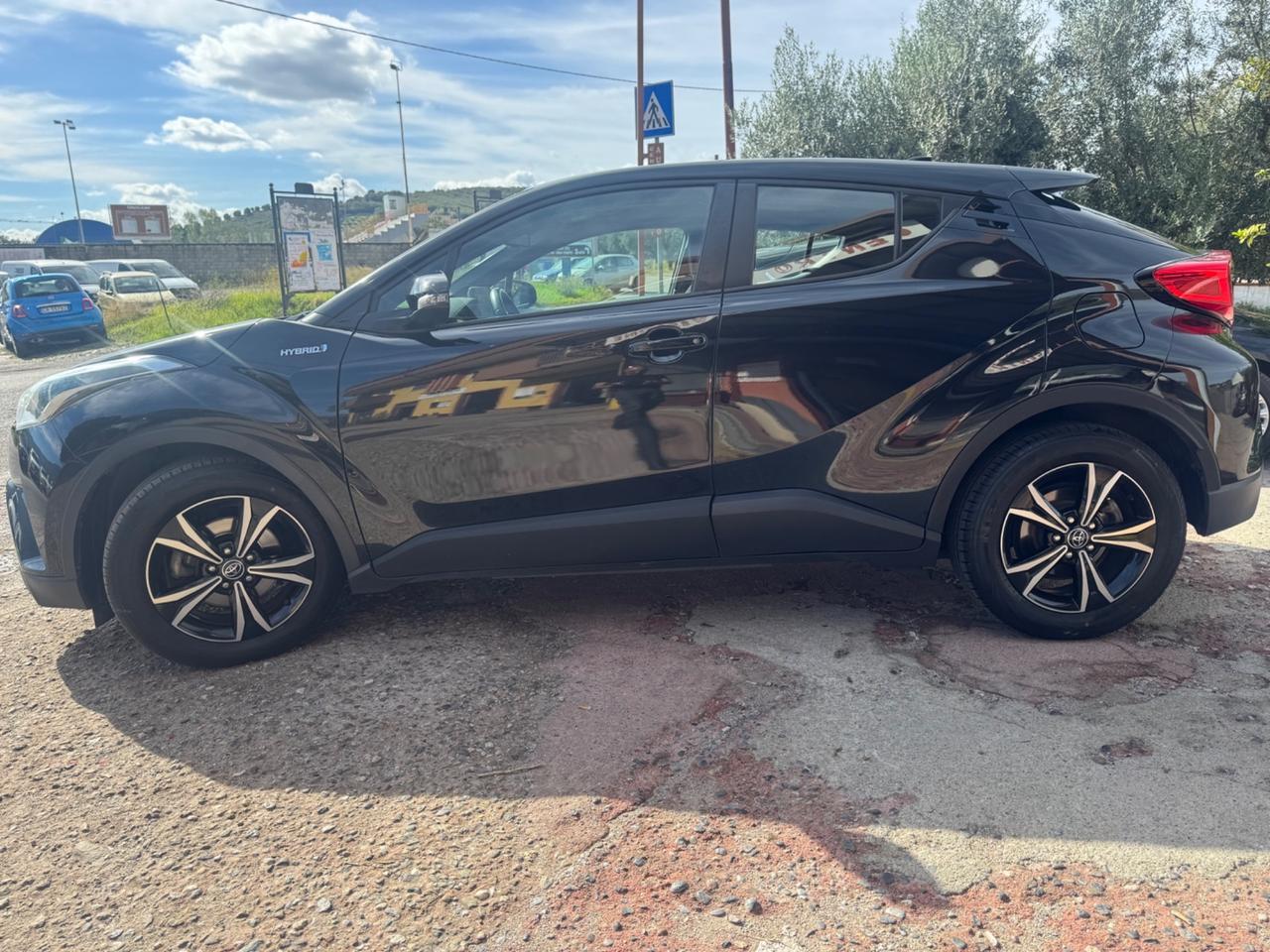 Toyota C-HR 1.8 Hybrid E-CVT Lounge