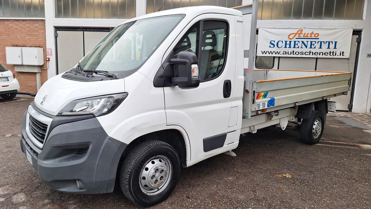 Peugeot Boxer 333 2.2 HDi/130CV FAP PM Cabinato