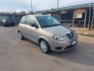 Lancia Ypsilon 1.2 69 CV Unyca 2011 uniproprietario