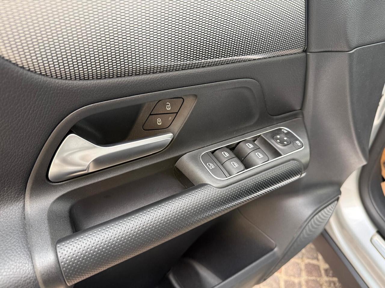 Mercedes GLB 220 2.0d 190cv 4Matic 2023