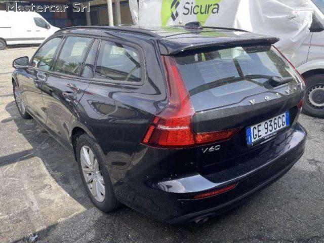 VOLVO V60 V60 2.0 b4 Momentum Business auto GE936CG