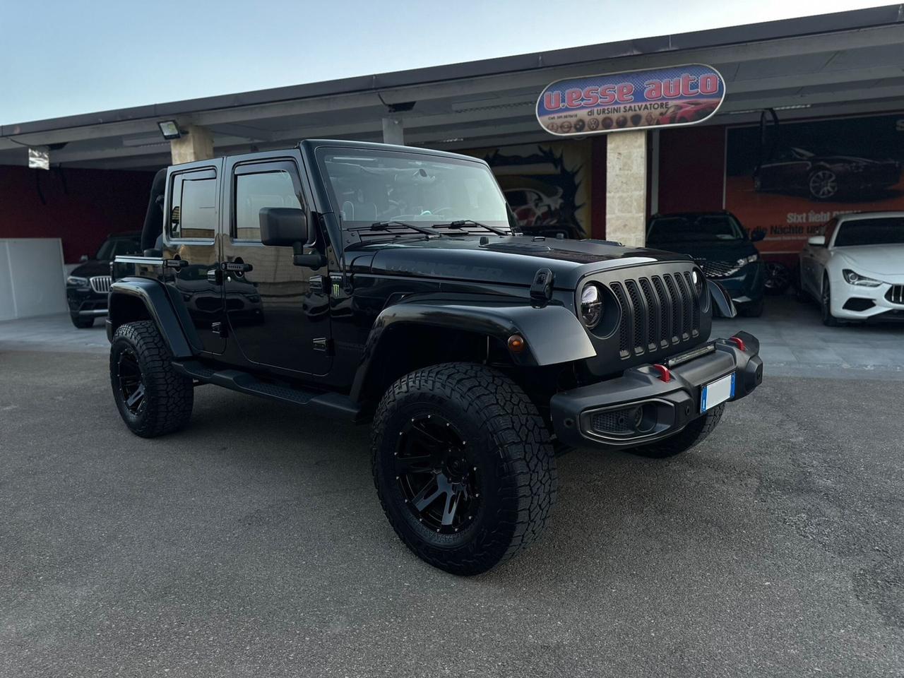 Jeep Wrangler Unlimited 2.8 Auto Sahara Hard-Top