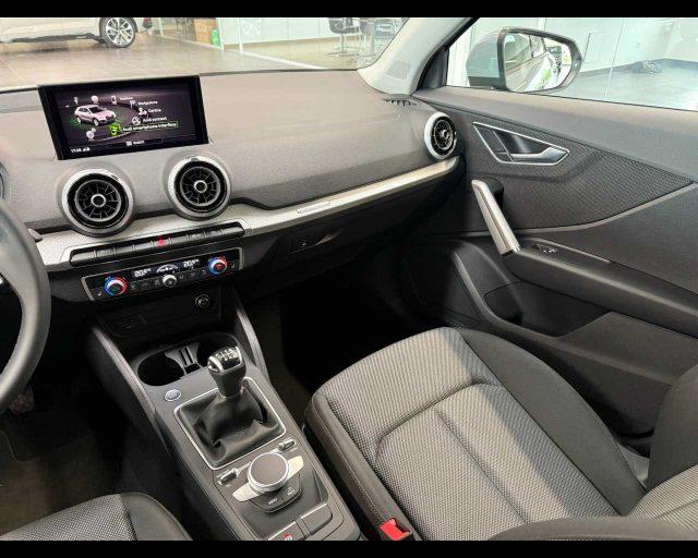 AUDI Q2 30 TDI Business Advanced