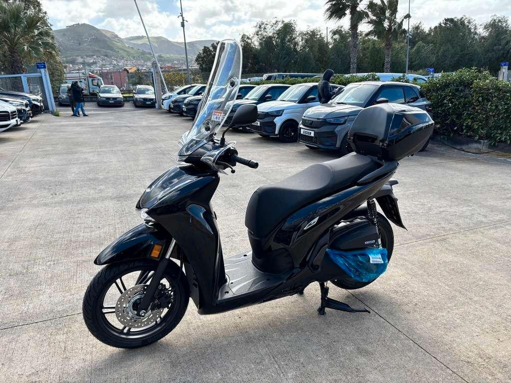 Honda SH 350 Nuovo pronto consegna Tuo a solo 65 Euro al mese