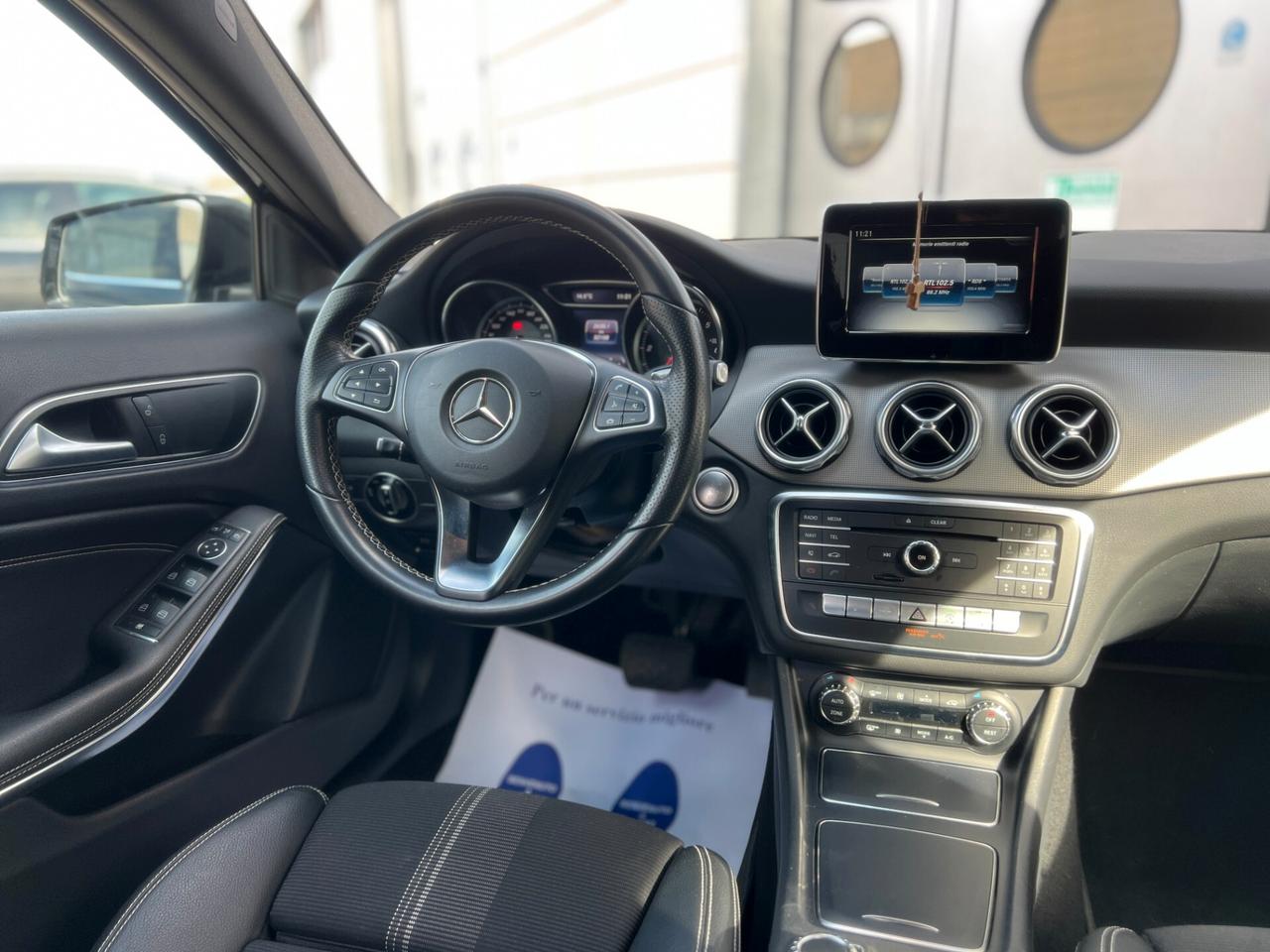 Mercedes-benz GLA 180 GLA 180 d Automatic Sport