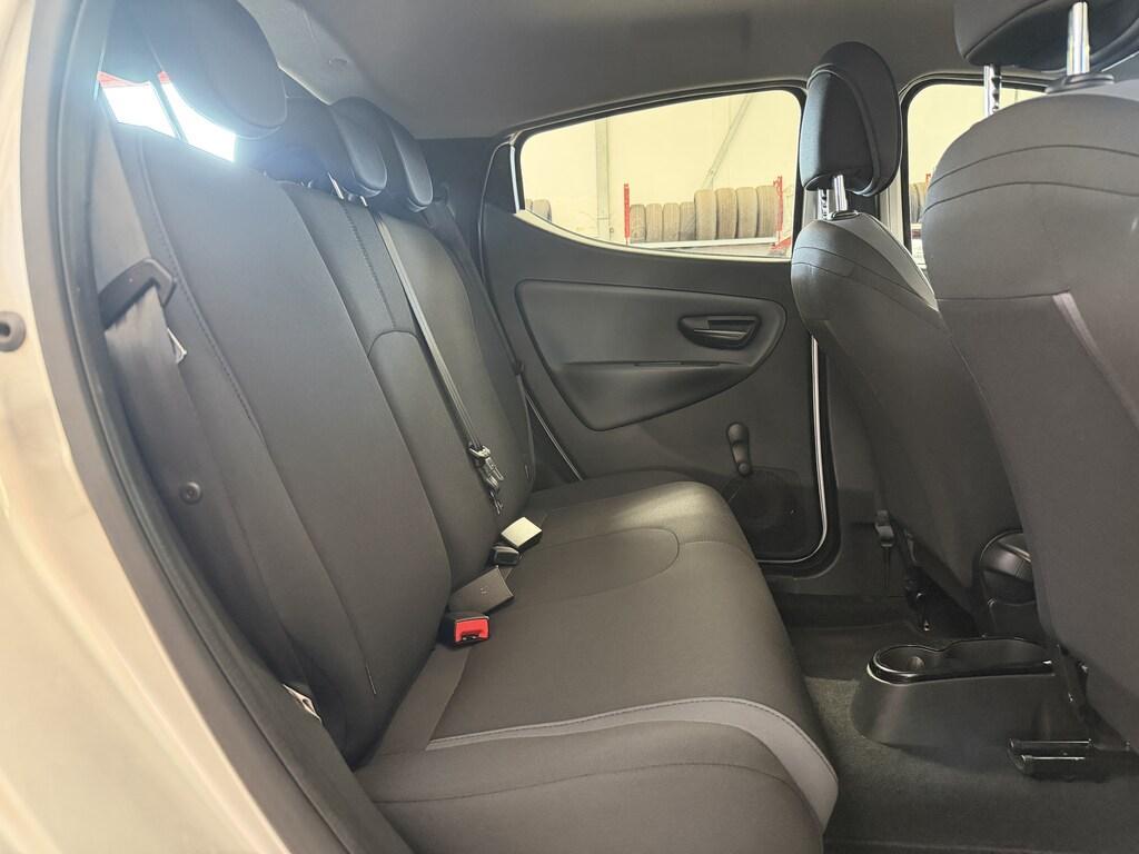 Lancia Ypsilon 5 Porte 1.2 Silver