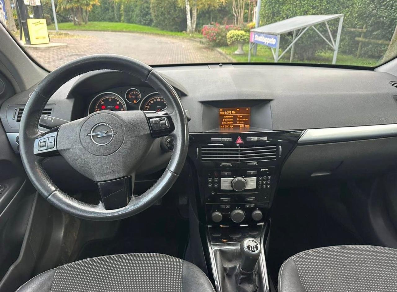 Opel Astra 1.7 CDTI 101CV 5 porte Cosmo