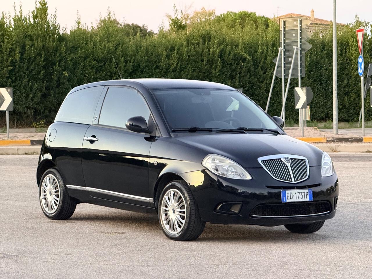 Lancia Ypsilon 1.2 GPL/Benzina