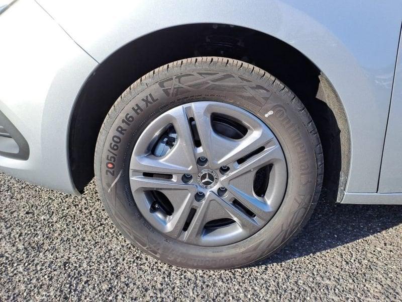 Mercedes-Benz Classe T 180 d AT