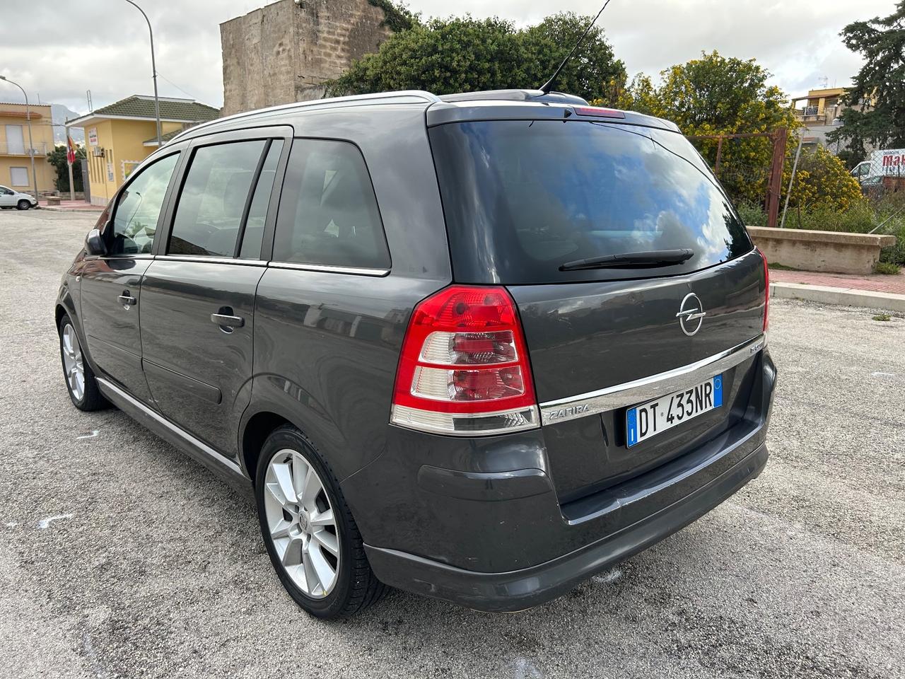 Opel Zafira 1.9 16V CDTI 150CV Cosmo