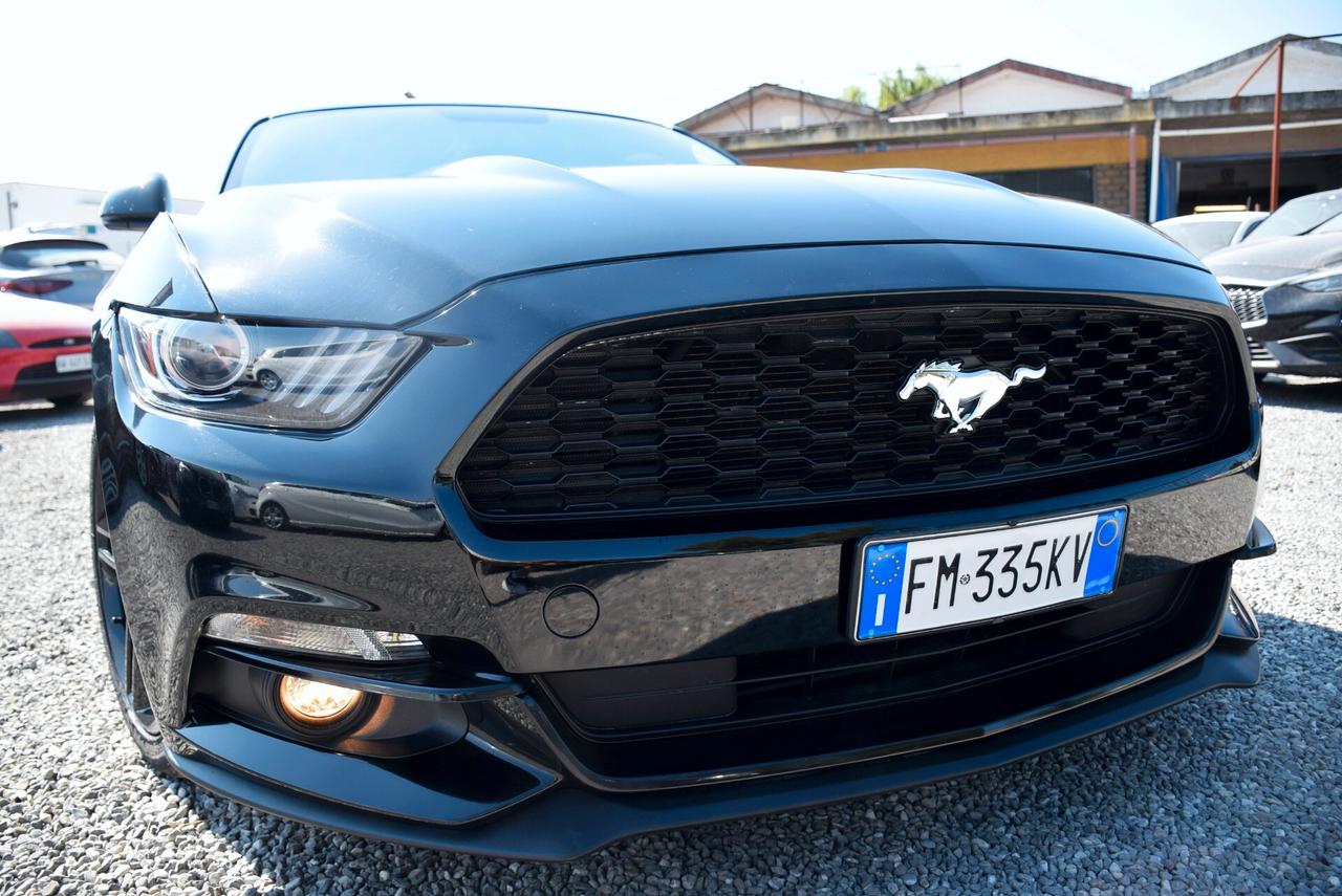 Ford Mustang Fastback - IVA DETR. 2.3 6M 314CV SHAKER FULL