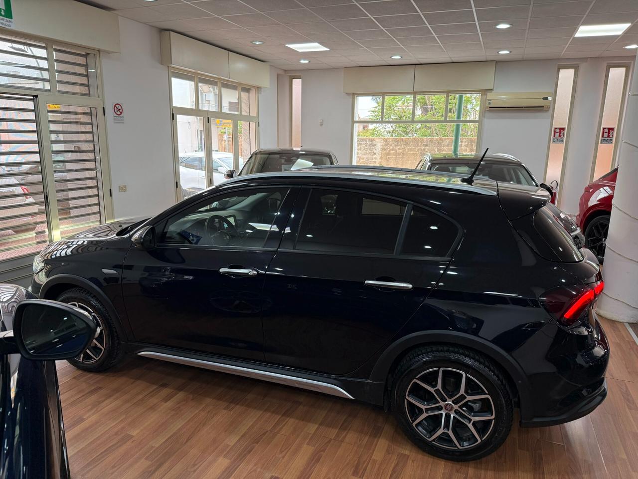 FIAT TIPO 1.6 MJT 130CV CROSS 5PORTE - 2022