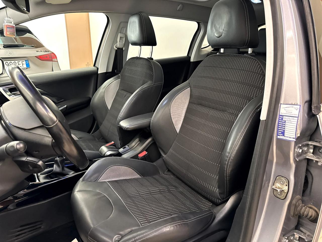 Peugeot 2008 BlueHDi 120 S&S Allure