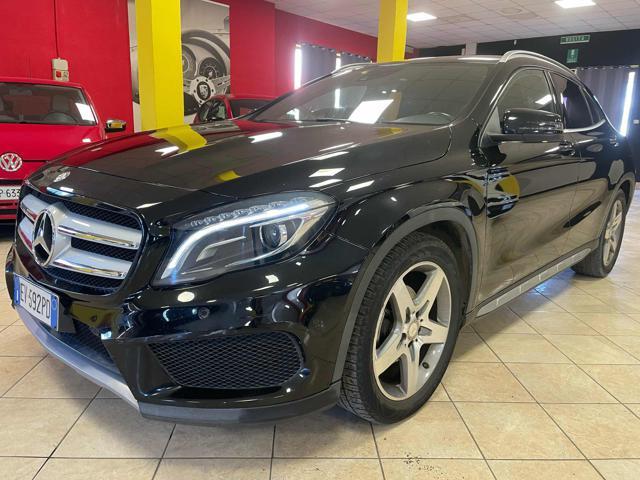MERCEDES-BENZ GLA 200 CDI Premium*AUTOMATICA/NAVI/LED*