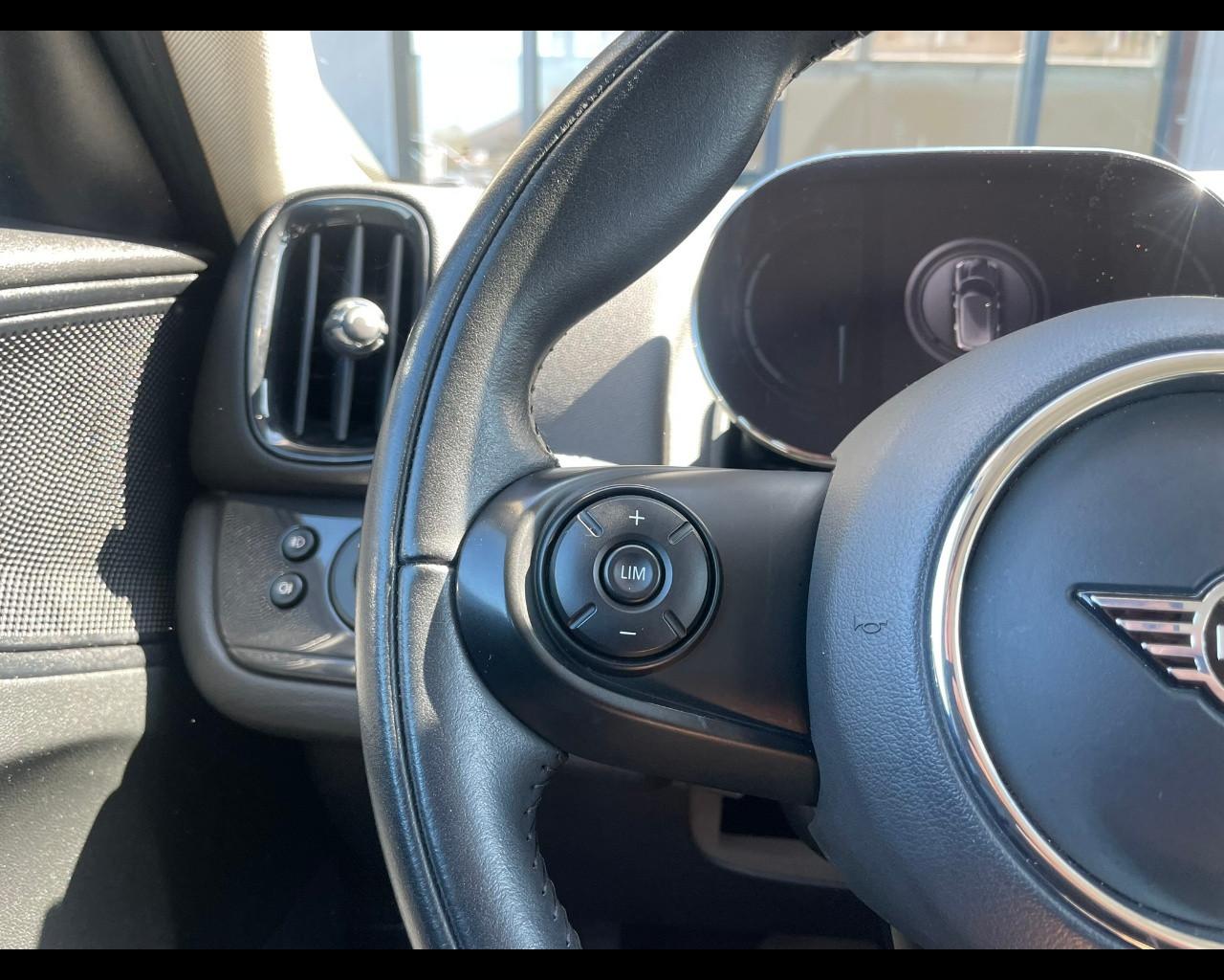 MINI Mini Countrym.(F60) - Mini 1.5 One D Countryman