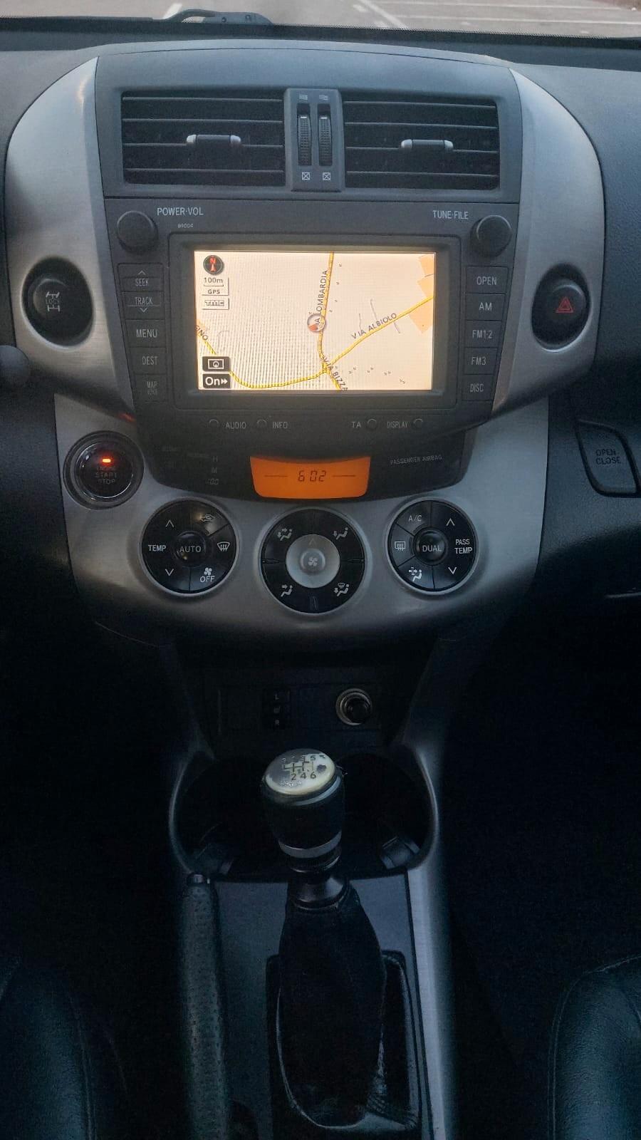 Toyota RAV 4 RAV4 2.2 D-4D 136 CV Luxury