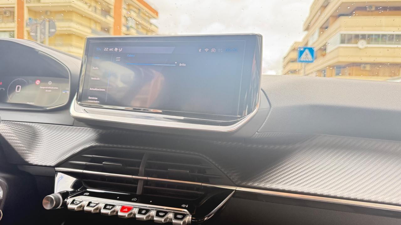 Peugeot 208 PureTech 100 Stop&Start 5 porte Allure LED NAVI CAR PLAY PELLE PDC CERCHI 17