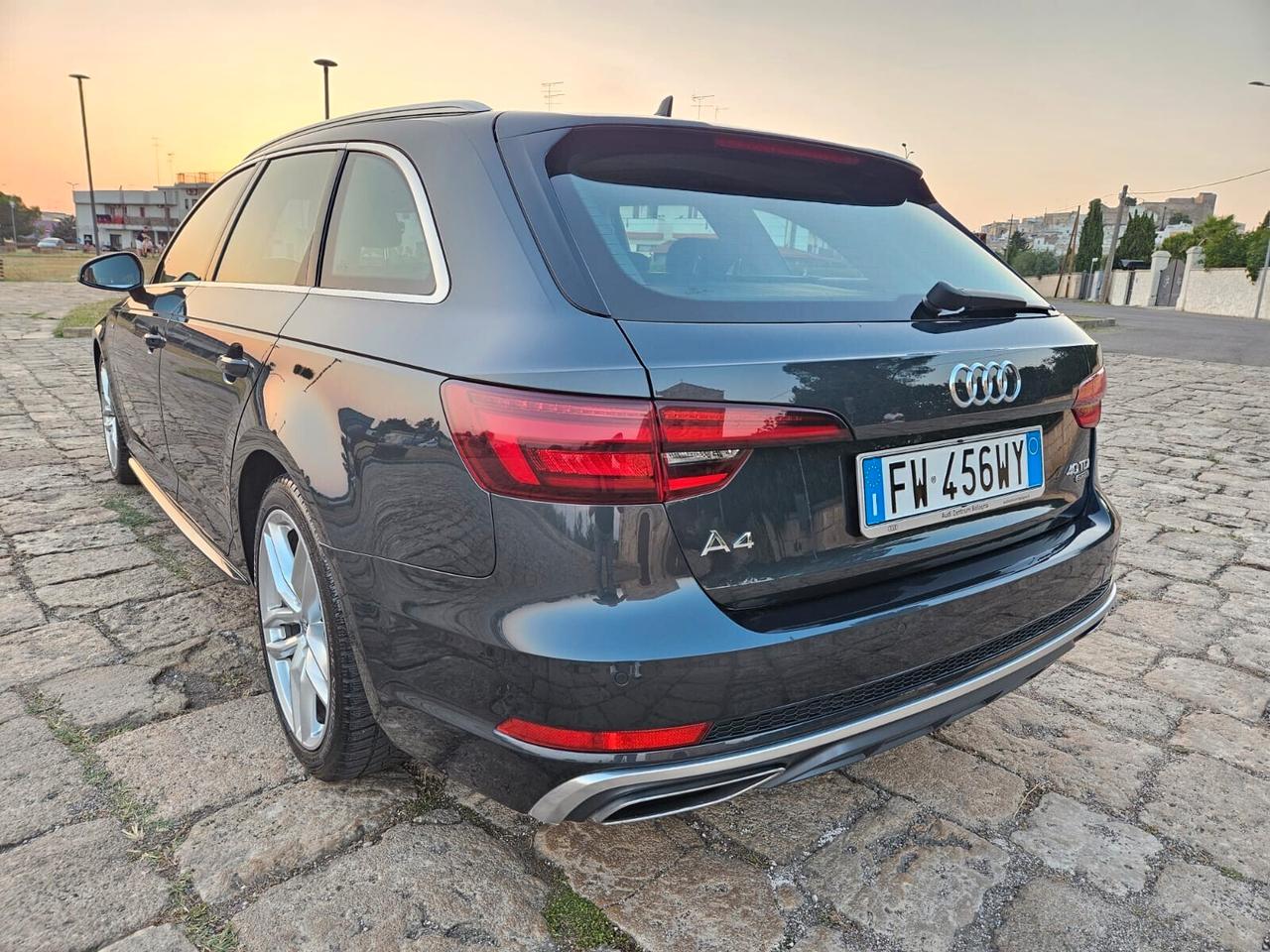 Audi A4 Avant 40 TDI quattro 190cv Sline Stronic