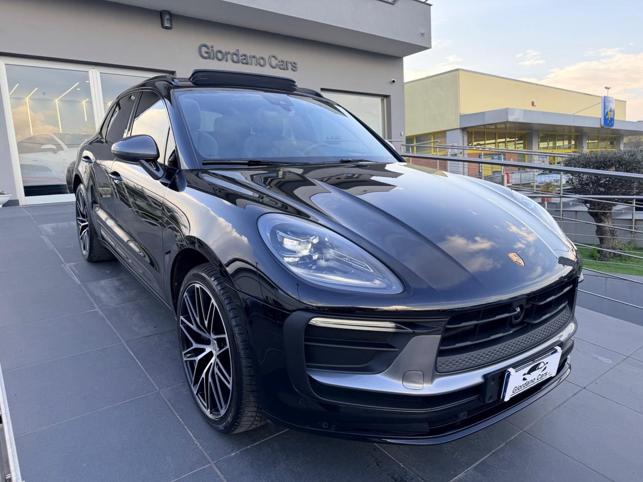 Porsche Macan 2.0 T 265cv open edition con approved