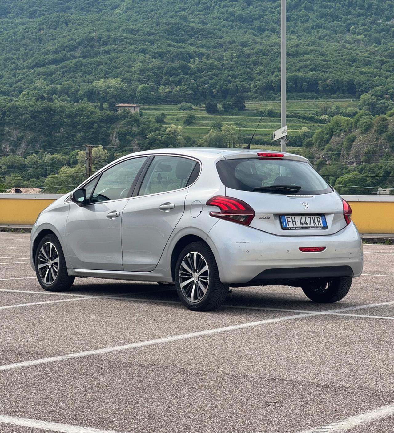 Peugeot 208 BlueHDi 5p Allure Neopatentati 2017