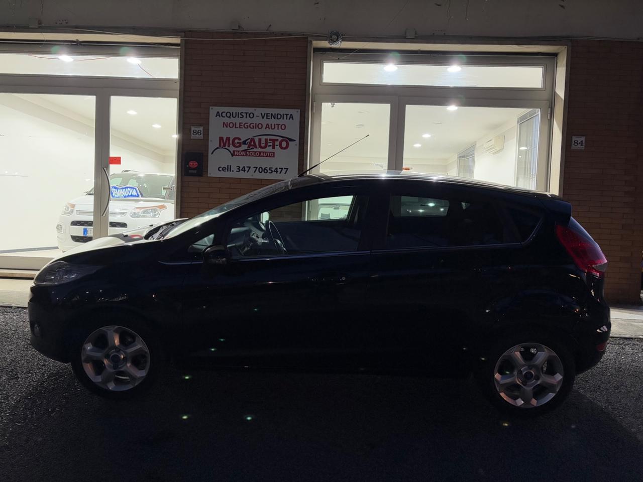 Ford Fiesta 1.2 gpl 12 MESI DI GARANZIA!!!