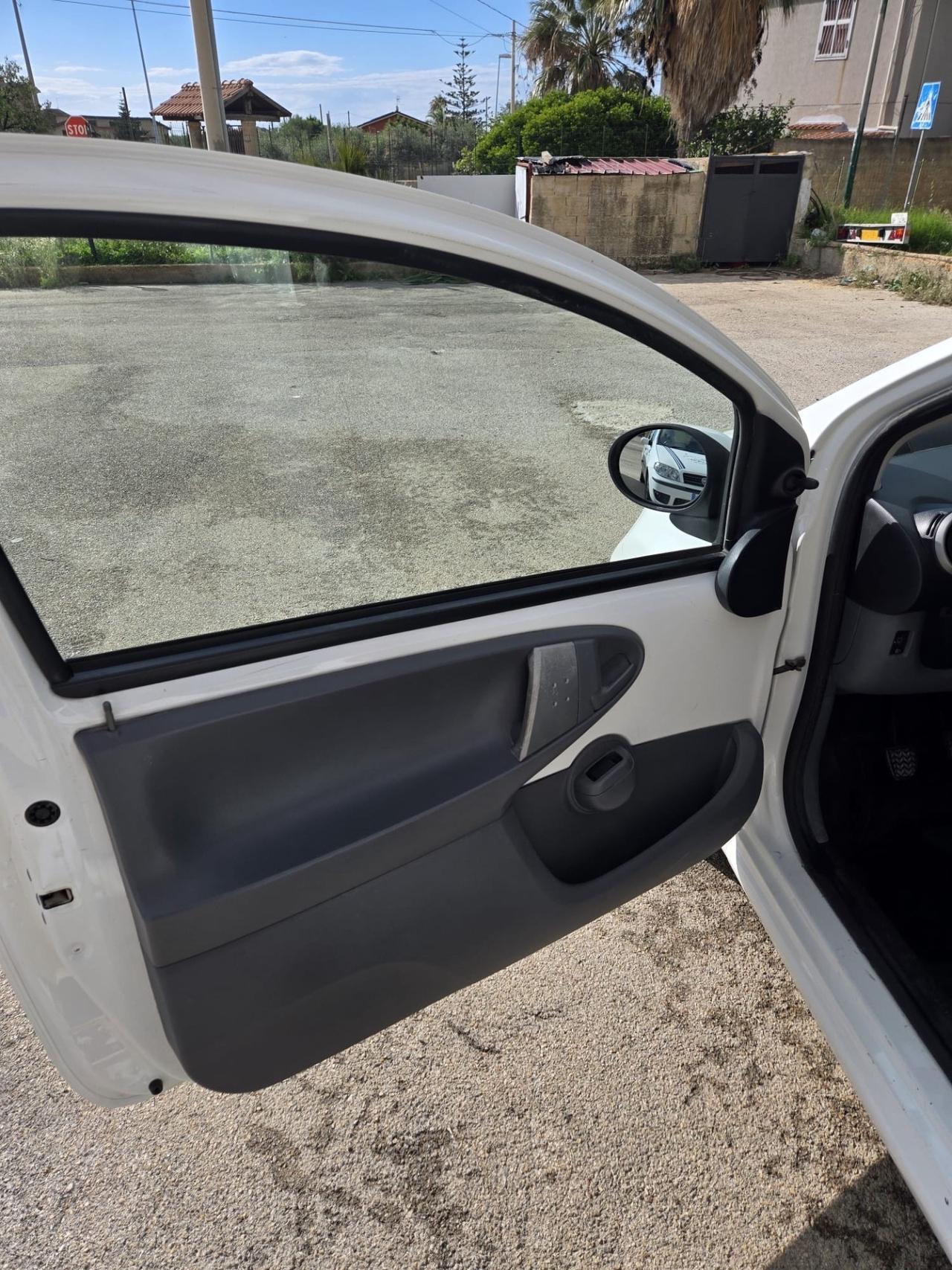 Peugeot 107 1.0 68CV 3p. Access