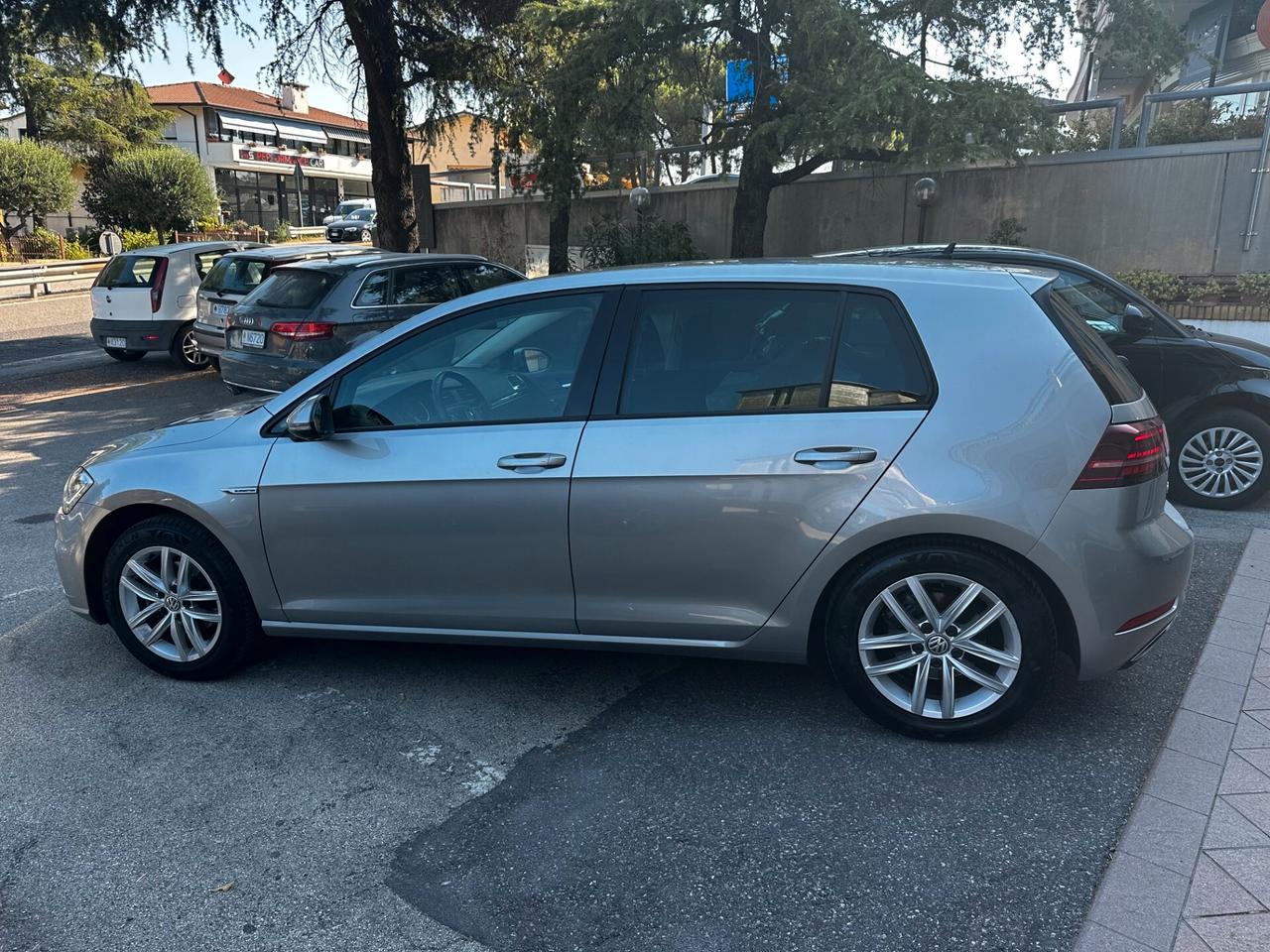 Volkswagen Golf 1.5 TGI DSG 5p. Executive BlueMotion Technology