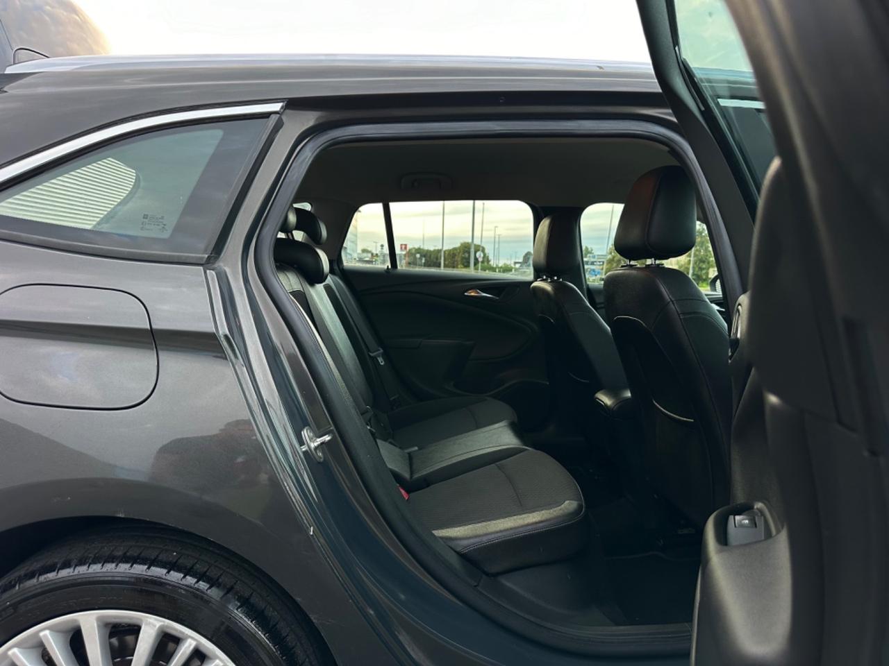 Opel Astra 1.6 CDTI EcoFLEX S&S Sports Tourer Business