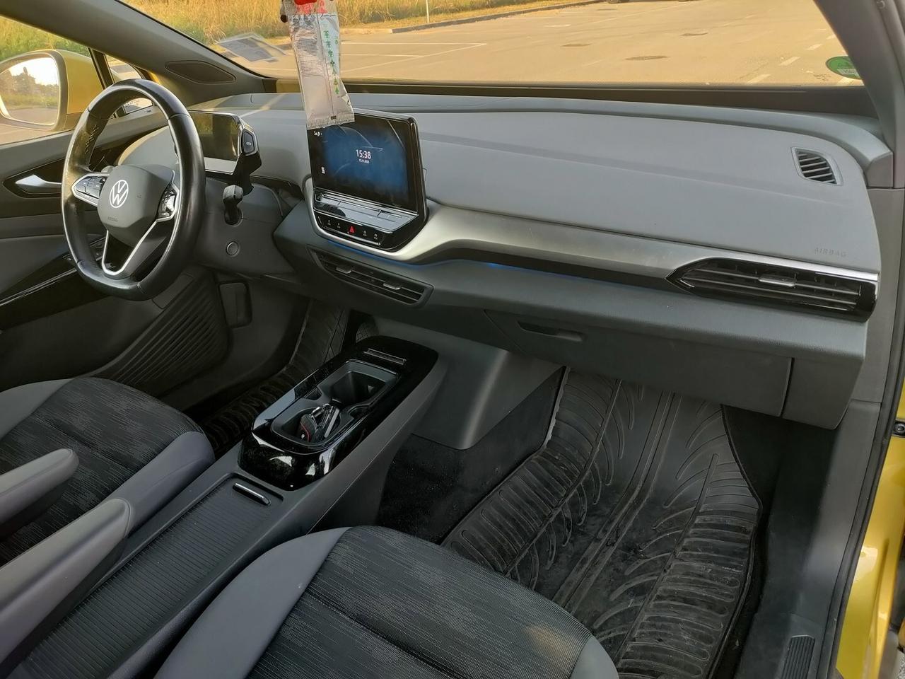 VOLKSWAGEN ID.4 Pro Performance 150 kw