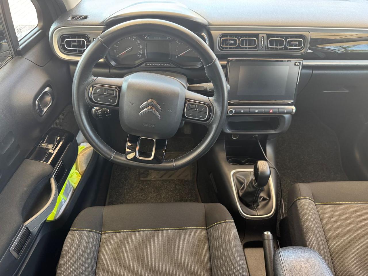 Citroen C3 Shine 1.2 PureTech 82 #6535