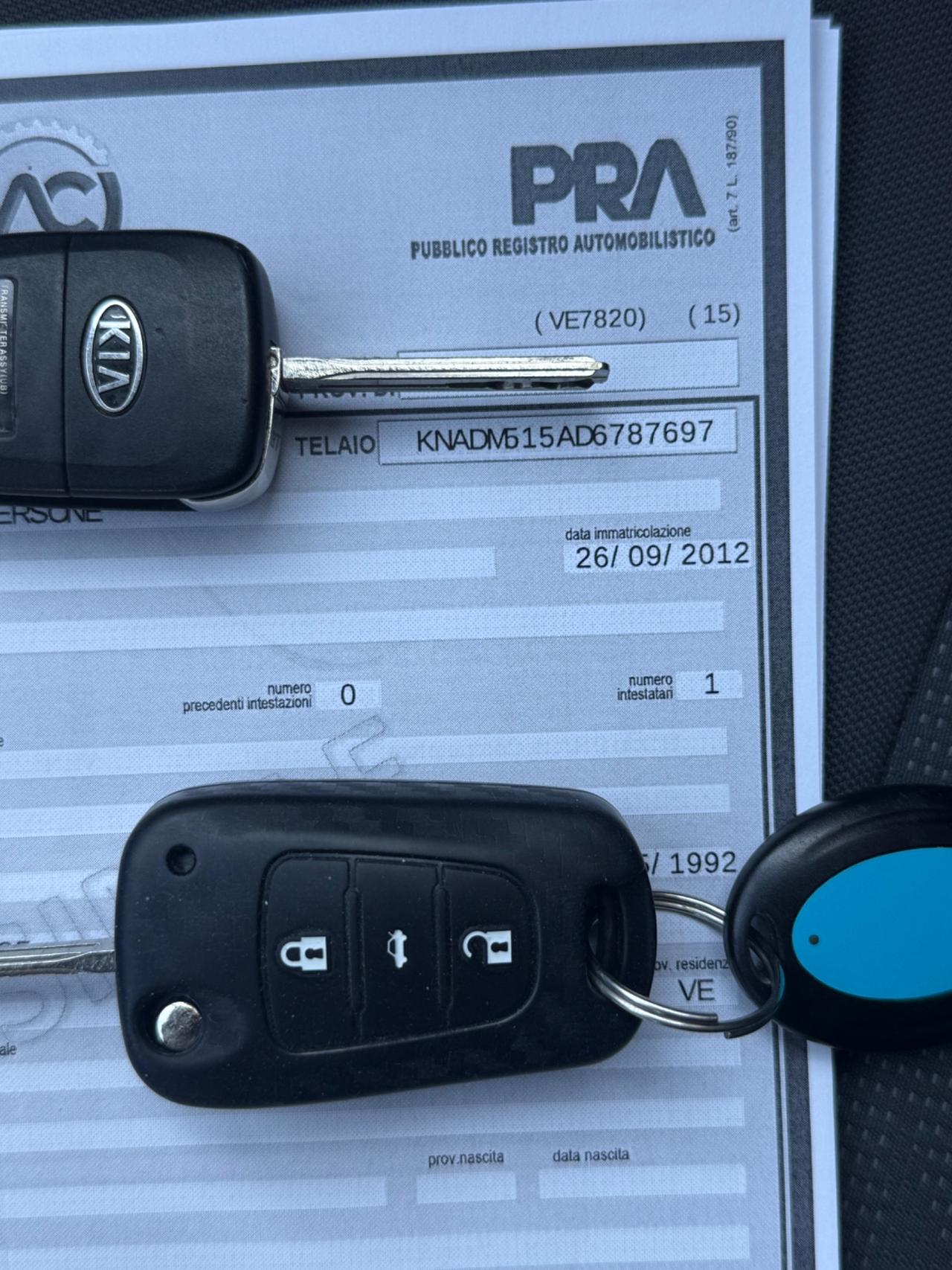 Kia Rio 1.1 CRDi 6 Marce NEOPAT. 2012 UNICO PROP.