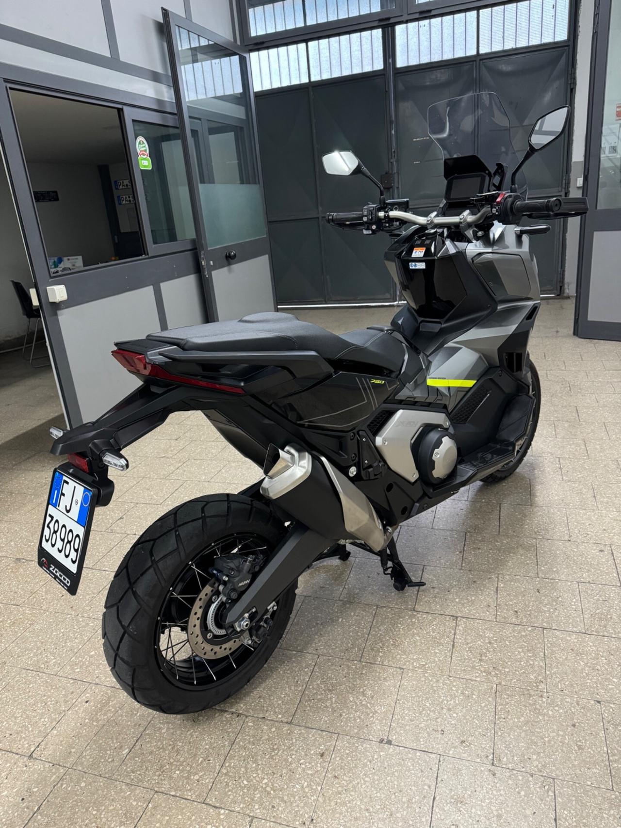 Honda X-Adv 750 Special Edition 3.500 Km - 2024