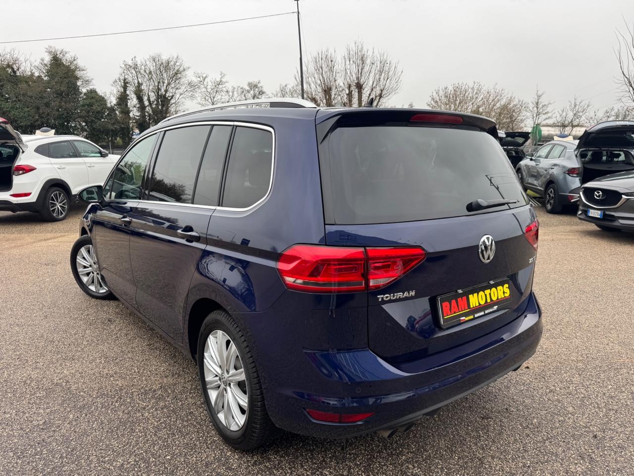 Volkswagen Touran 2.0 TDI 150 CV 7 POSTI Highline BlueMotion Technology