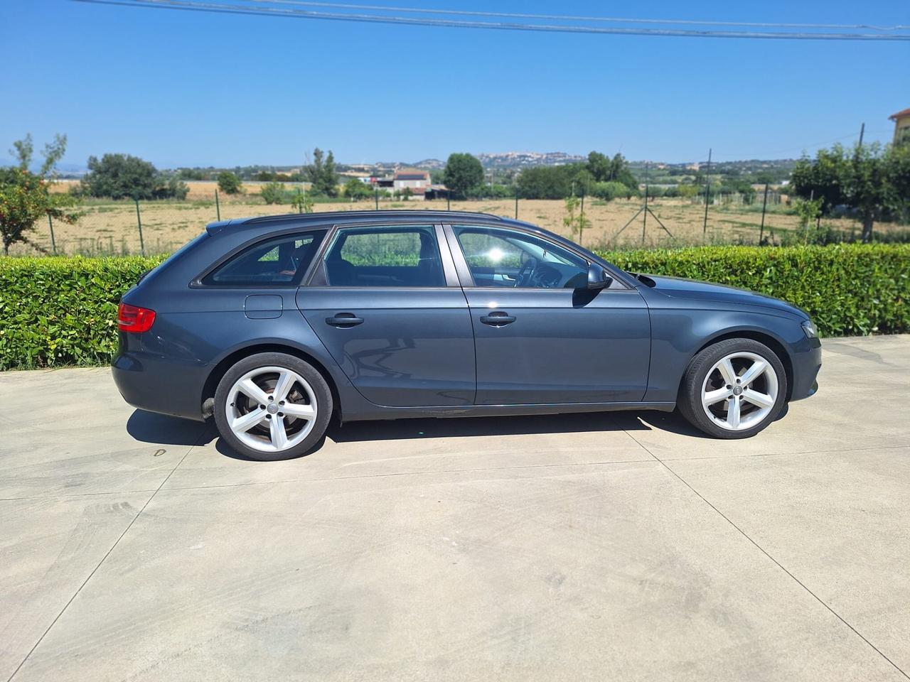 Audi A4 Avant 2.0 TDI Sport Paket 2008 Xeno Pelle