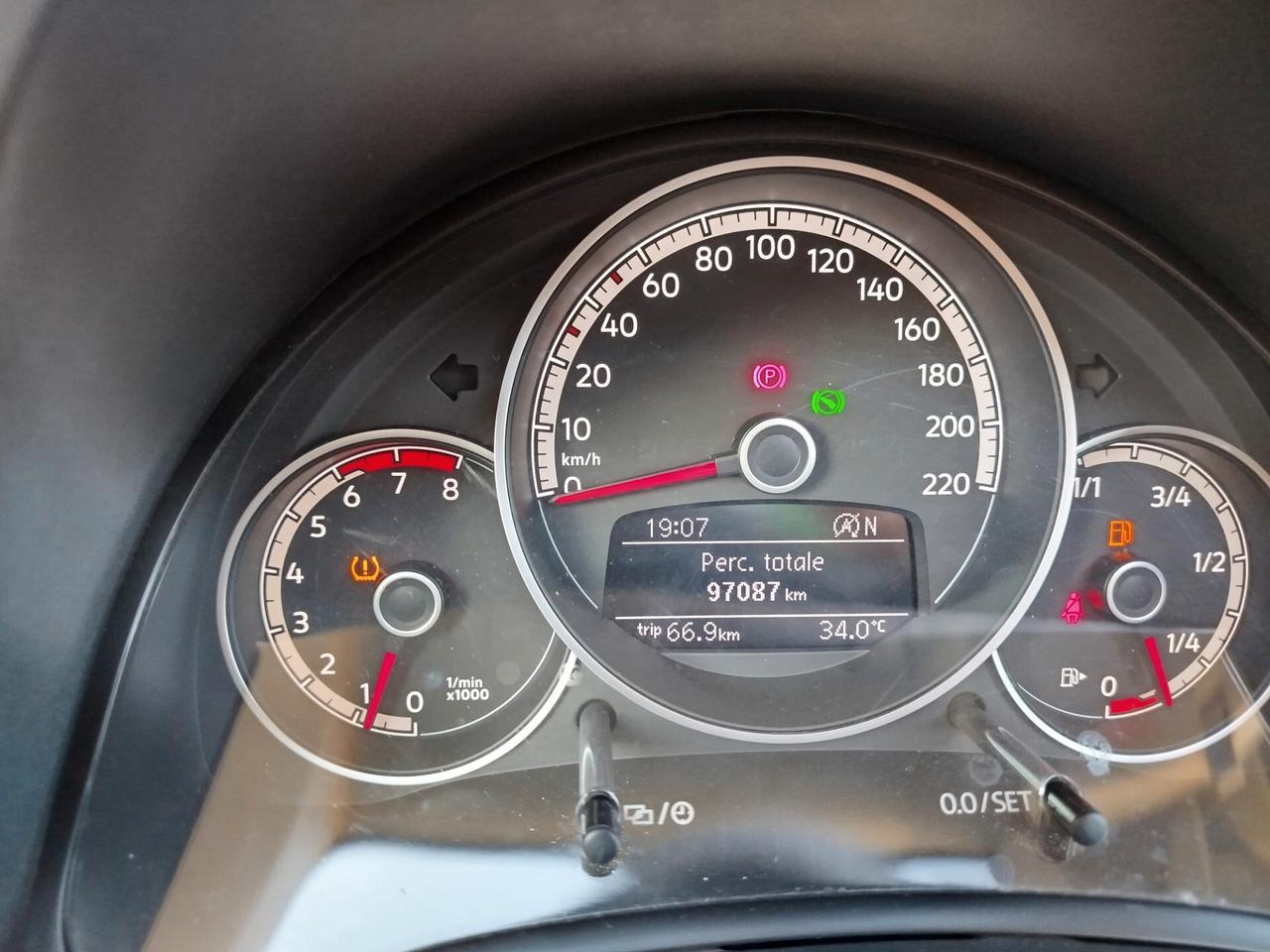 Volkswagen up! 1.0 75 CV 5p. high up! BlueMotion Technology ASG