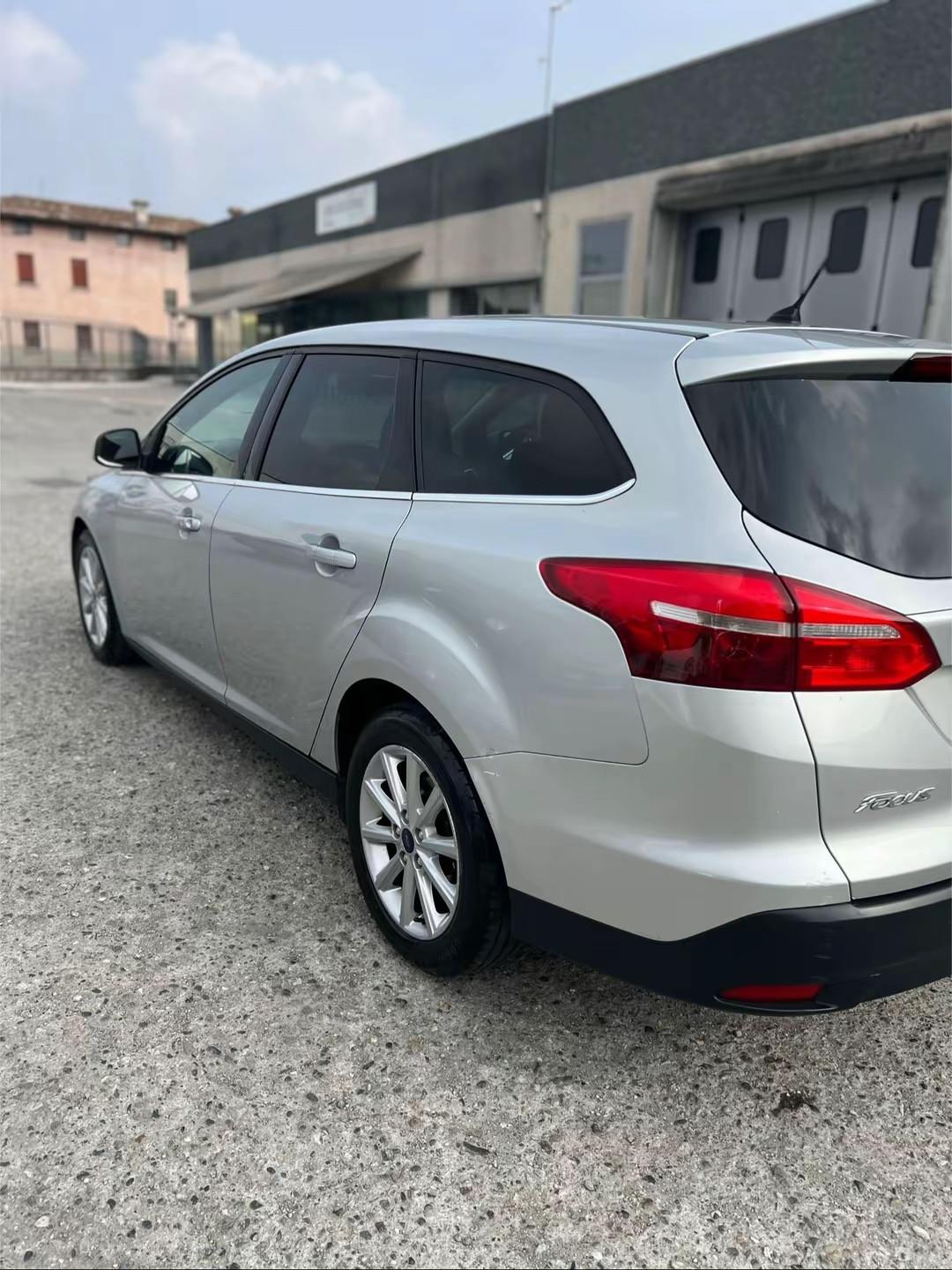 Ford Focus 1.0 EcoBoost 125 CV Start&Stop SW Titanium